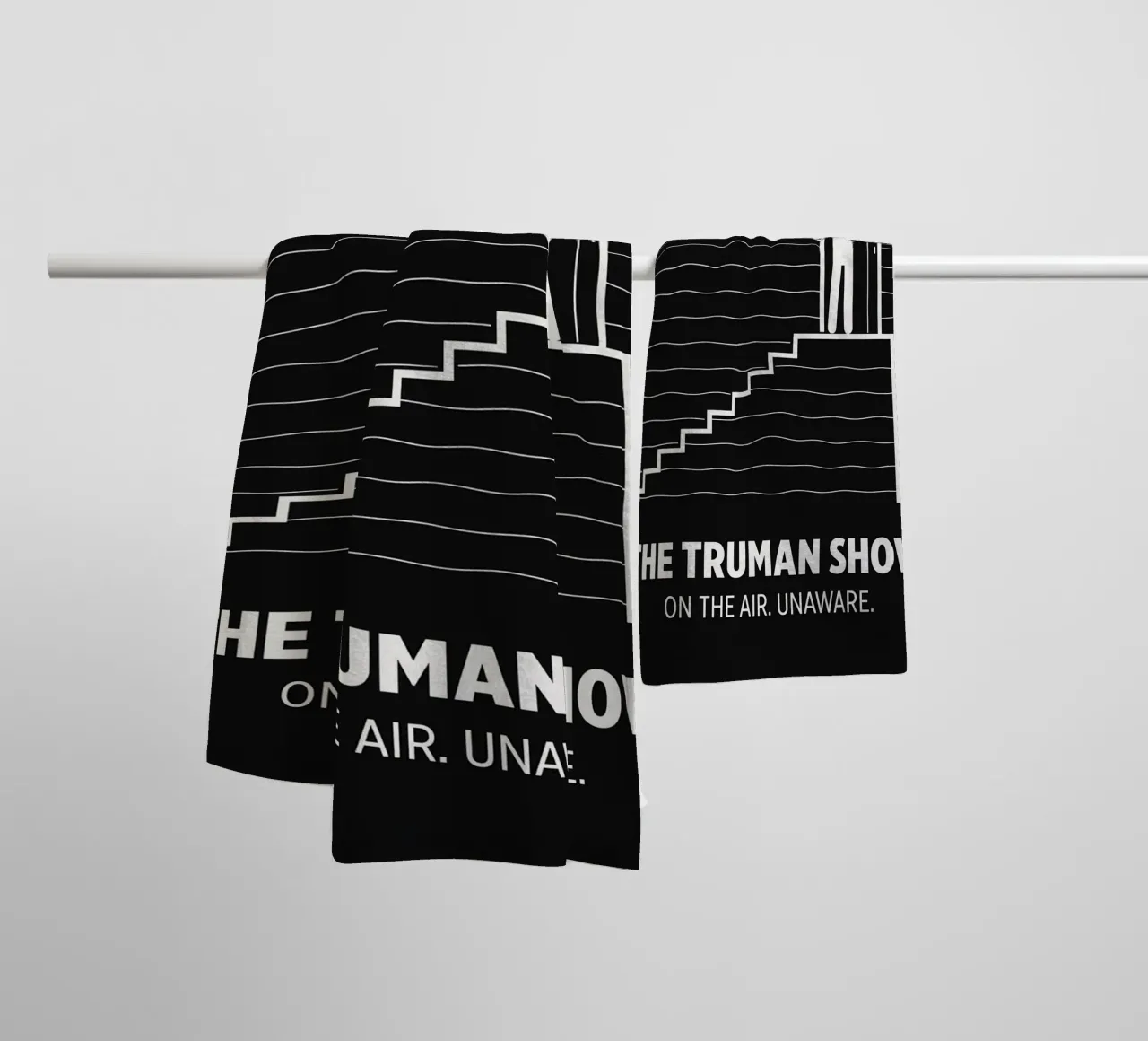 The Truman Show Print asciugamano da bagno da MoviesArt