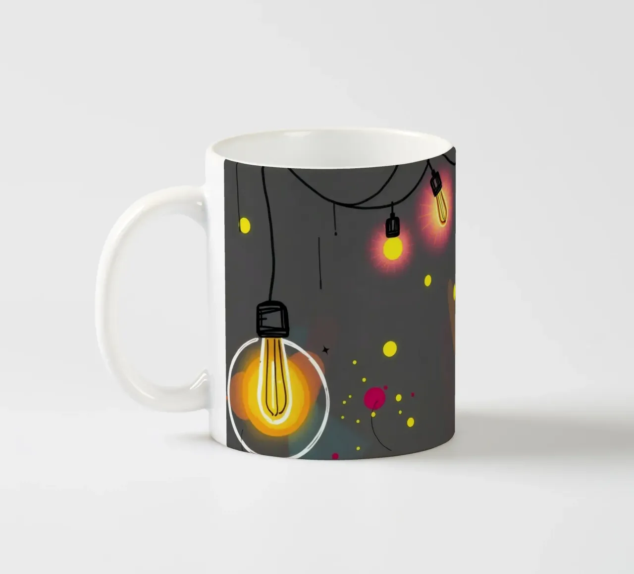 Le luci colorate sospese illuminano una vivace opera d'arte astratta tazza in ceramica da DesignDoodle