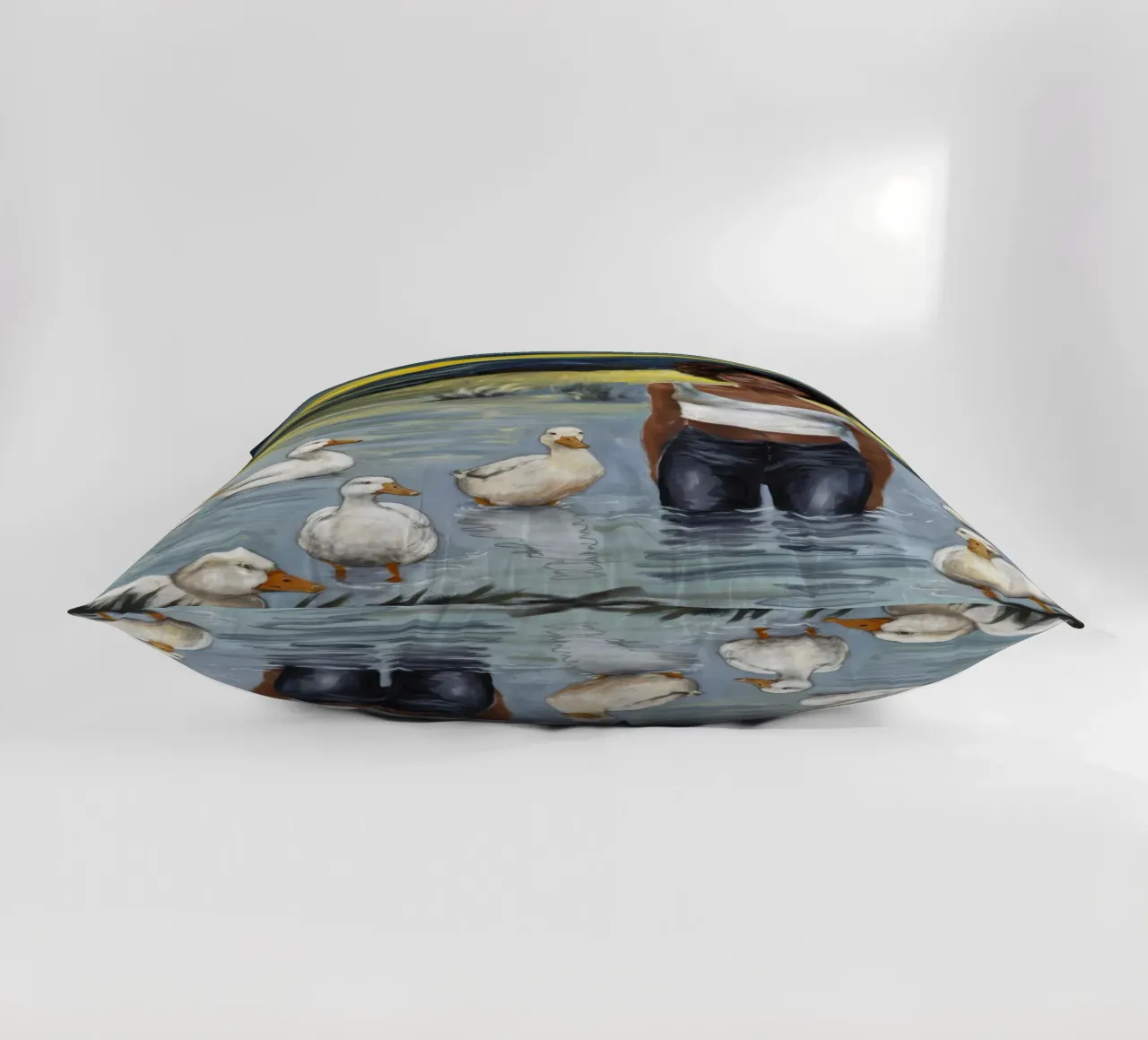 Tranquillo riflesso dell'acqua cuscino da Ebony Carpenter