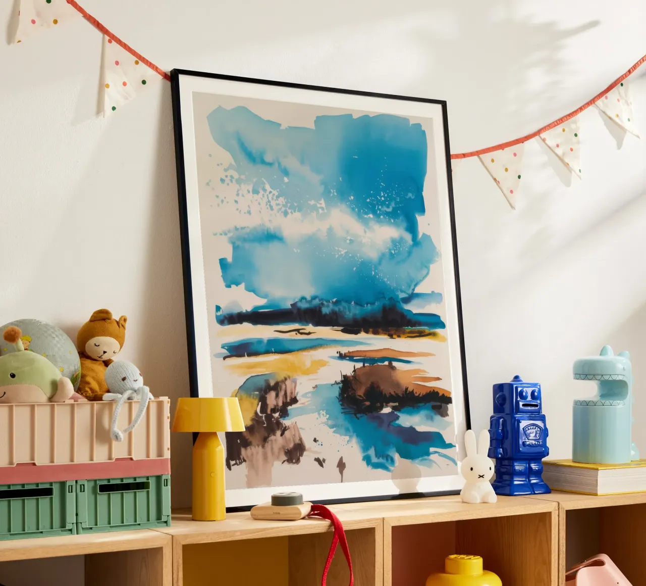 Serenità del cielo costiero poster con telaio in plastica da Ebony Carpenter