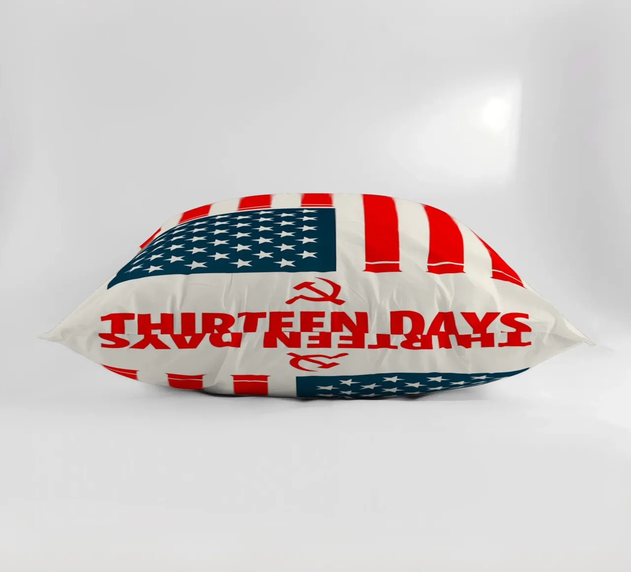 Thirteen Days Print cuscino da MoviesArt