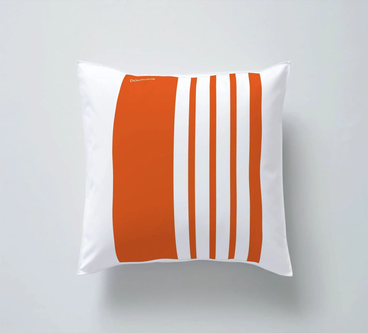 Bauhaus Kissen von jemma.emery