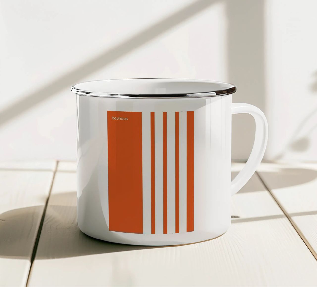 Bauhaus Emaille Tasse von jemma.emery