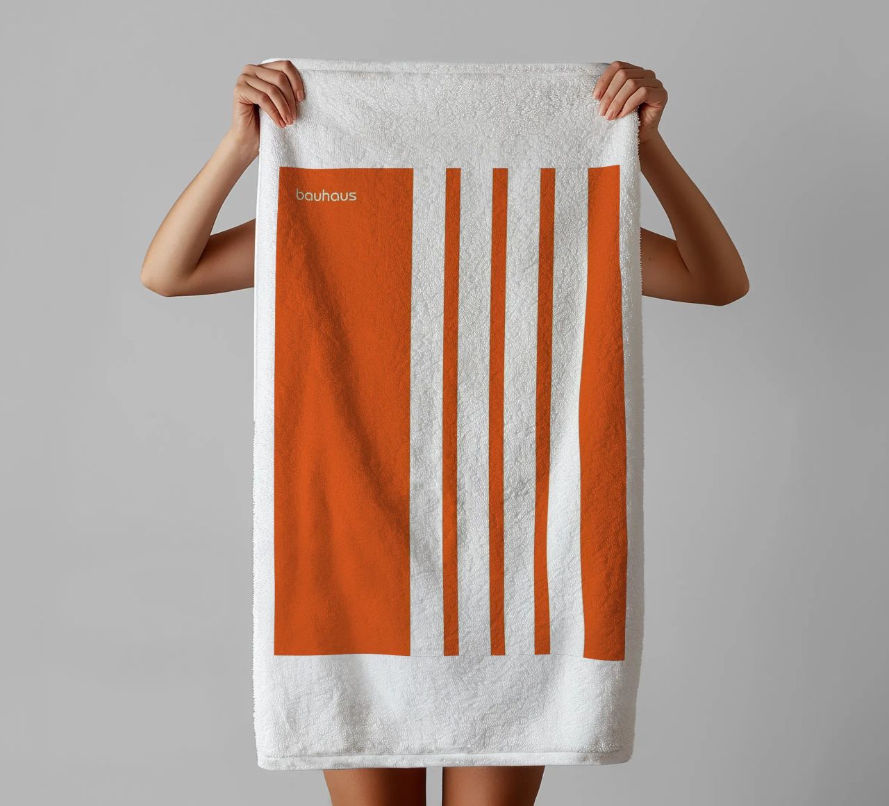 Bauhaus Handtuch von jemma.emery
