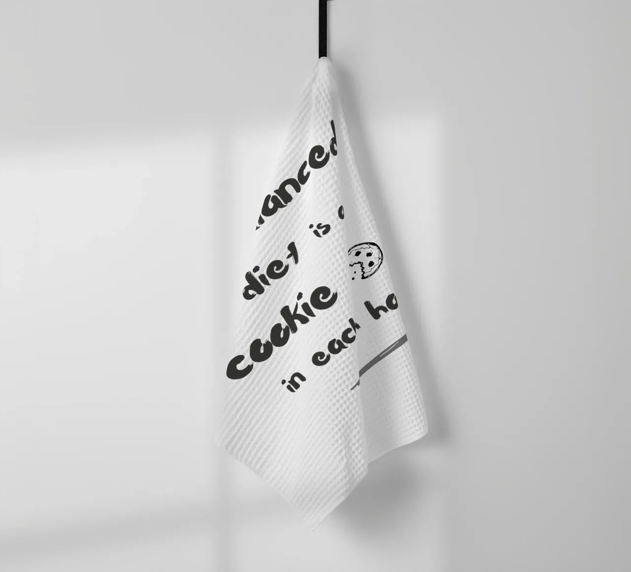 A balanced diet is a cookie in each hand canovaccio da cucina da typostudio