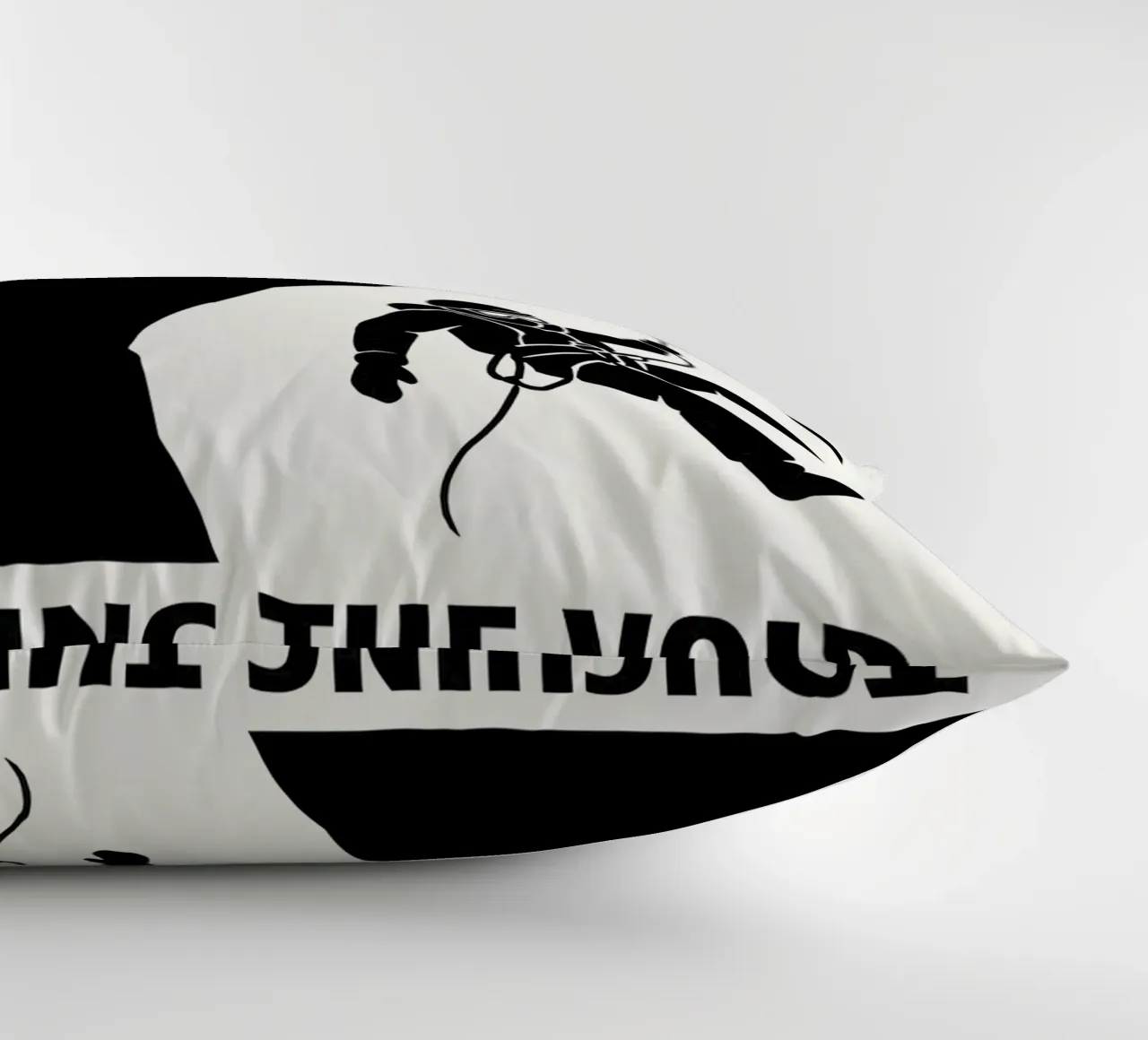 Touching The Void Print cuscino da MoviesArt