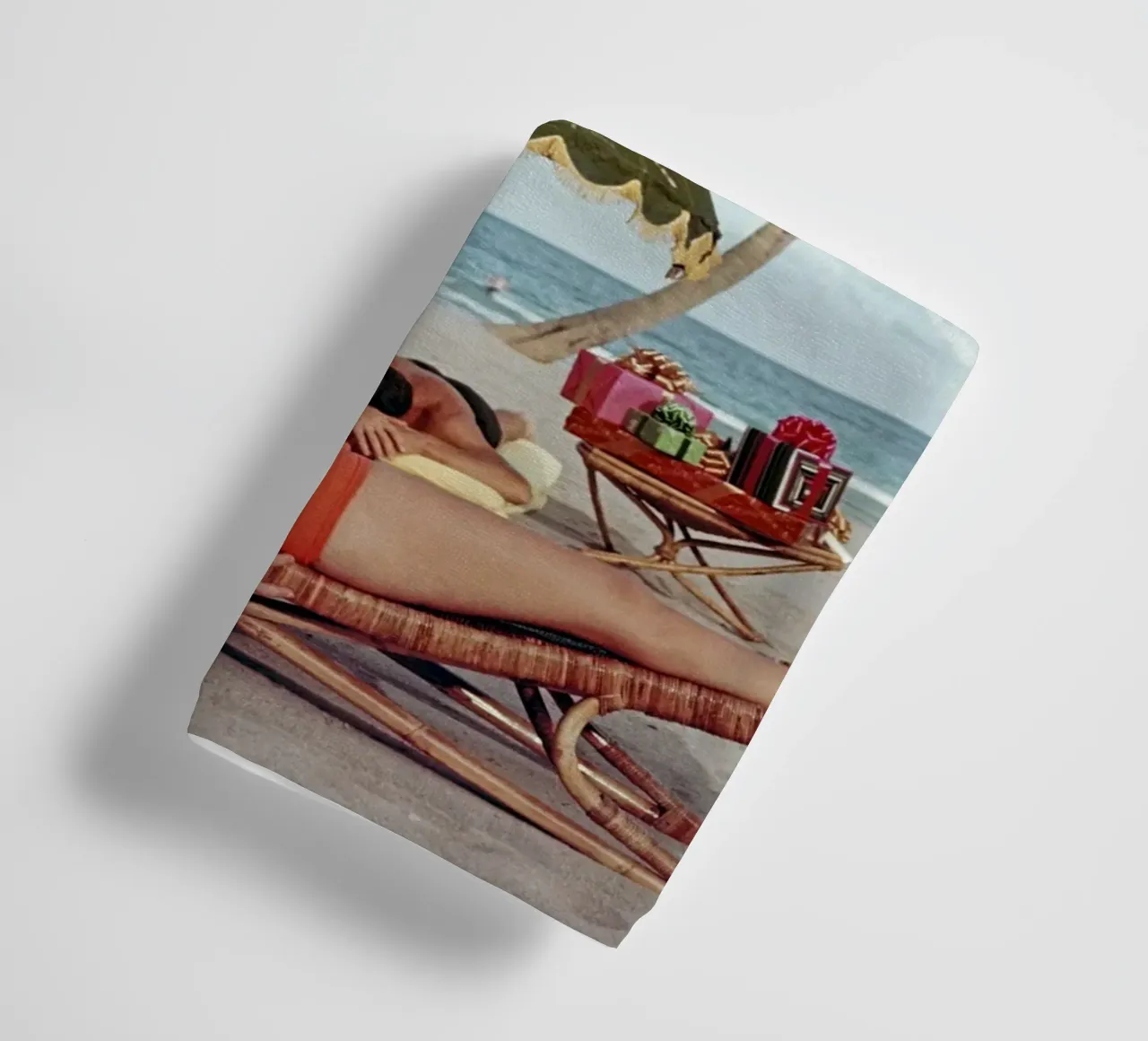 Poster di Slim Aarons a Palm Beach asciugamano da bagno da Chrisvintage