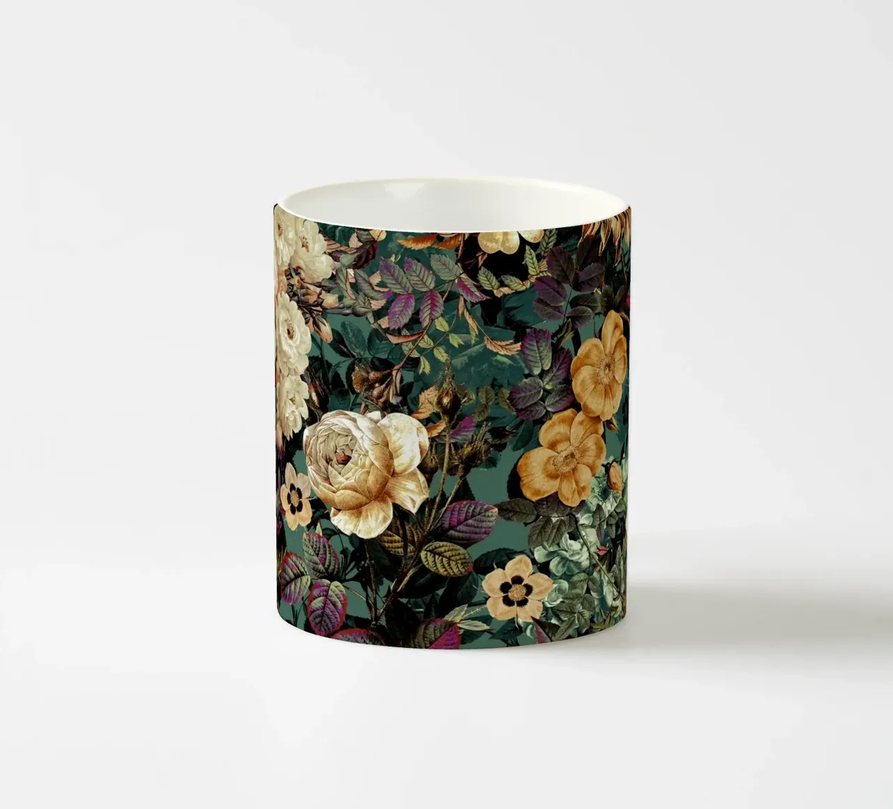 Isolated Blooms tazza in ceramica da burcukorkmazyurek