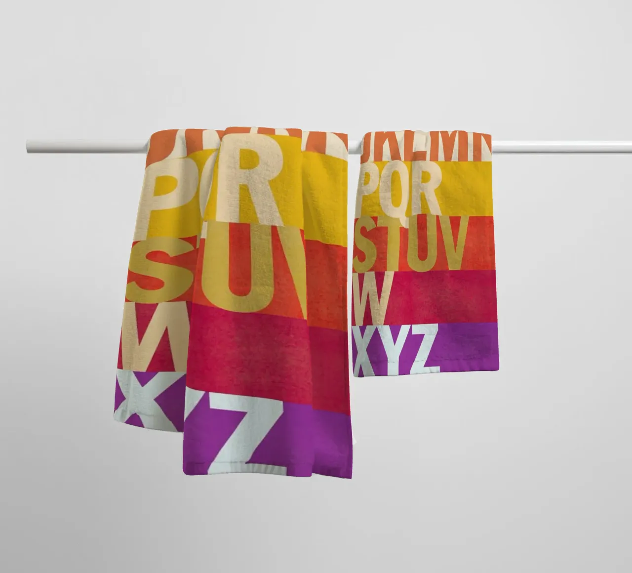 ABC And Back Again asciugamano da bagno da Catherine Aguilar