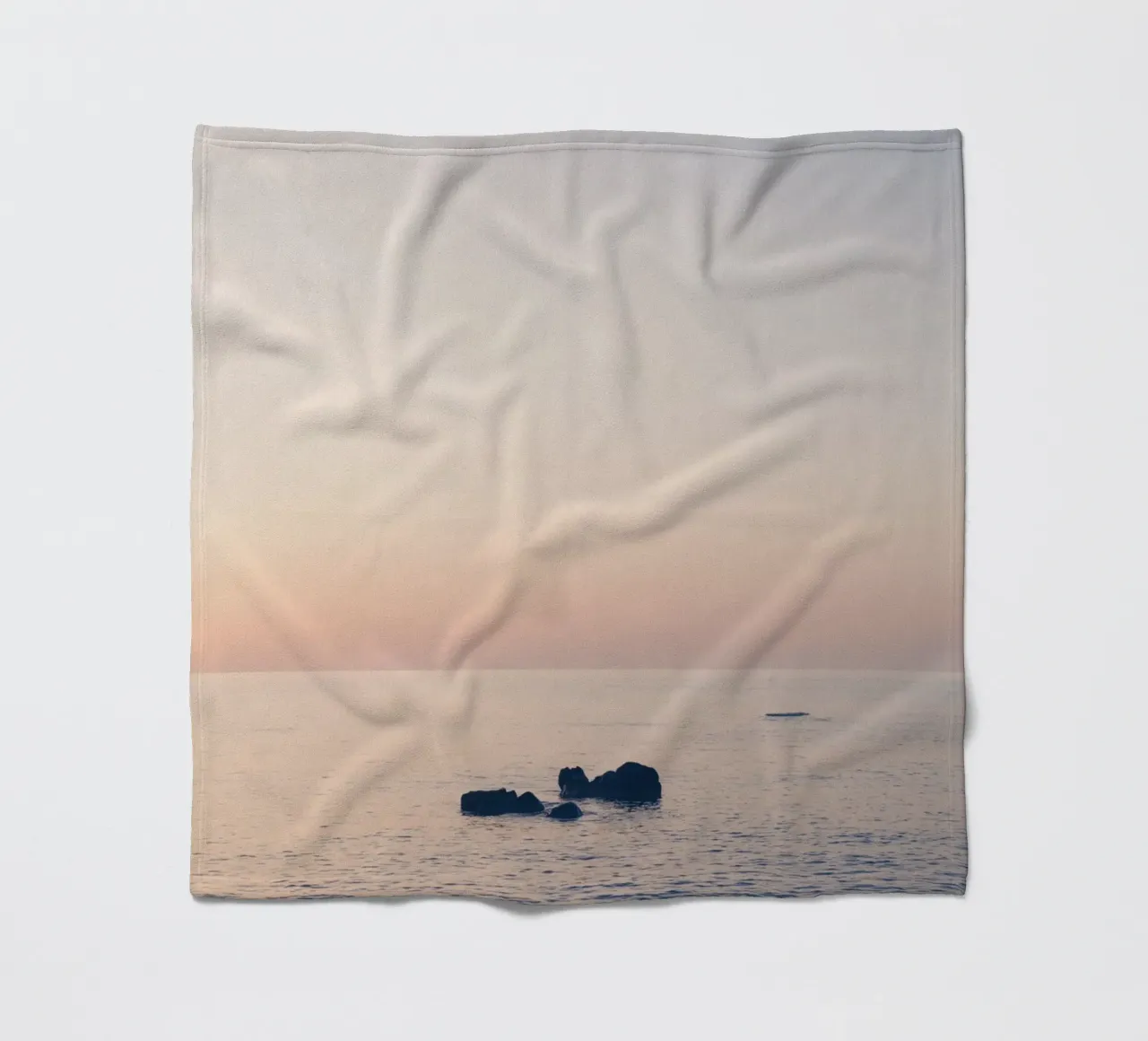Sunset in the Mediterranean Sea coperta in pile da photolovers