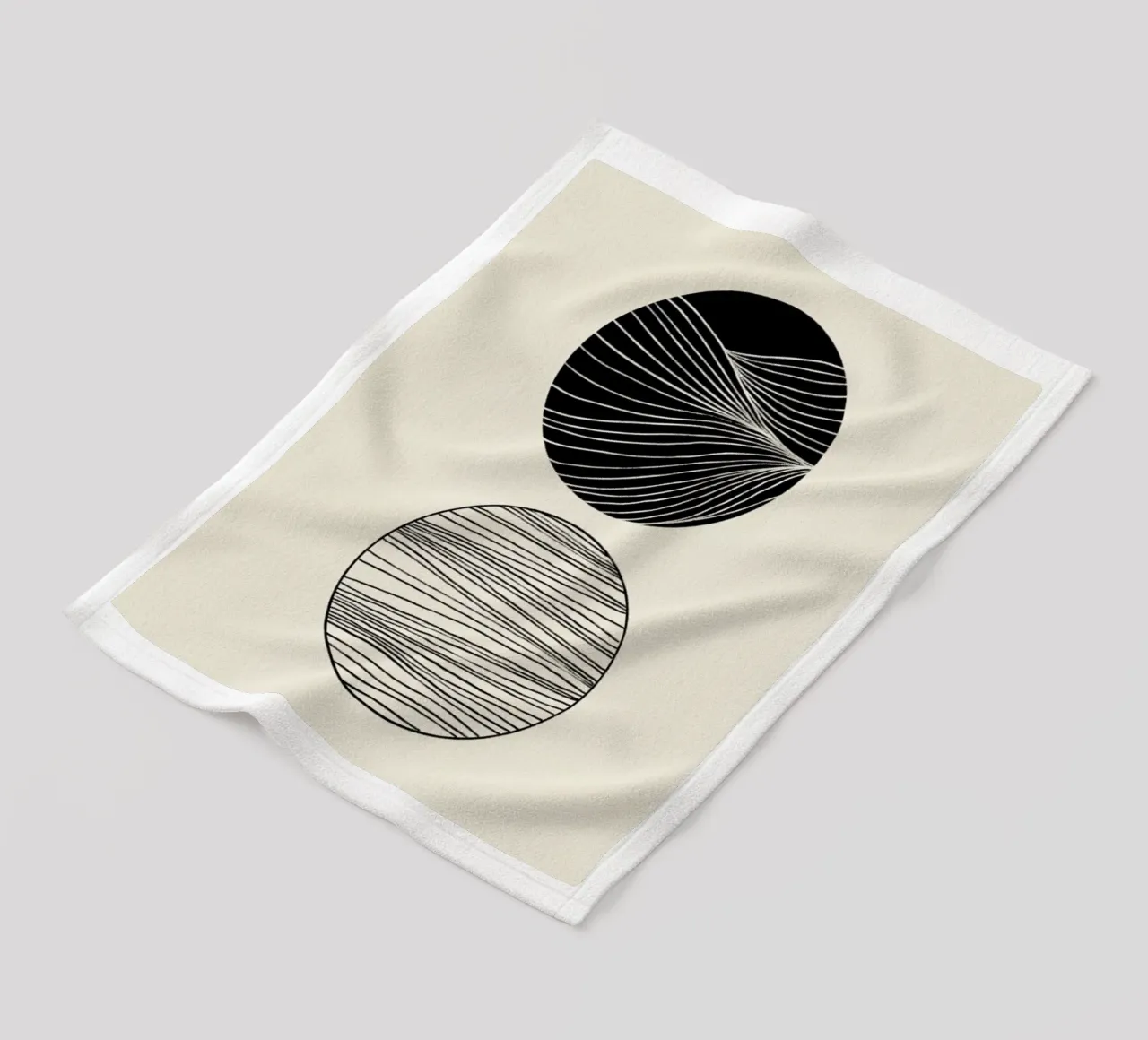 Two Spheres coperta in pile da Graphite