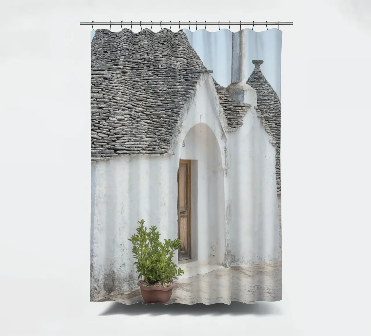 Potted plant and a trullo in Alberobello tenda da doccia da photolovers