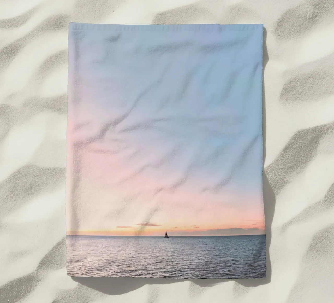 Sail Away to Serenity: Your Daily Dose of Sunset Bliss telo mare da zenitt