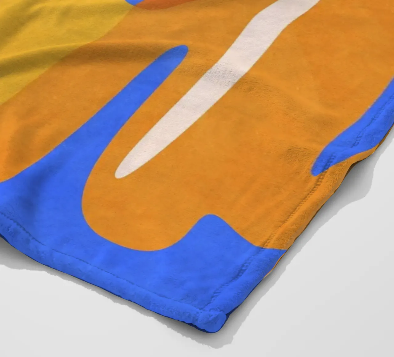 Lo spazio blu coperta in pile da lovely lines