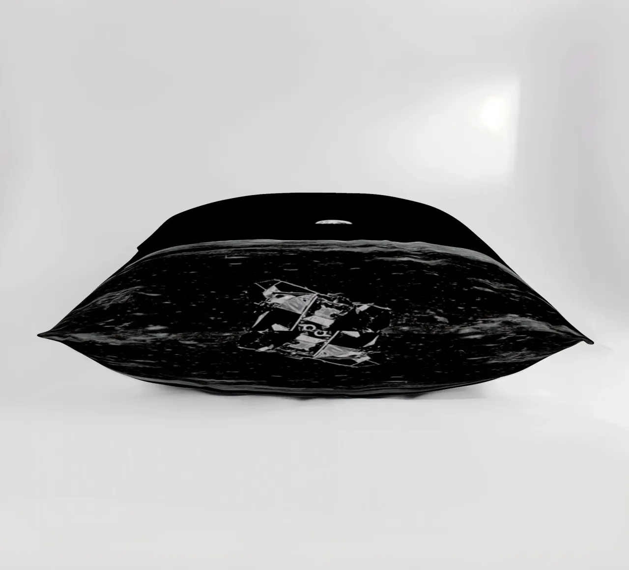 Ascent cuscino da Vintage by JUNIQE
