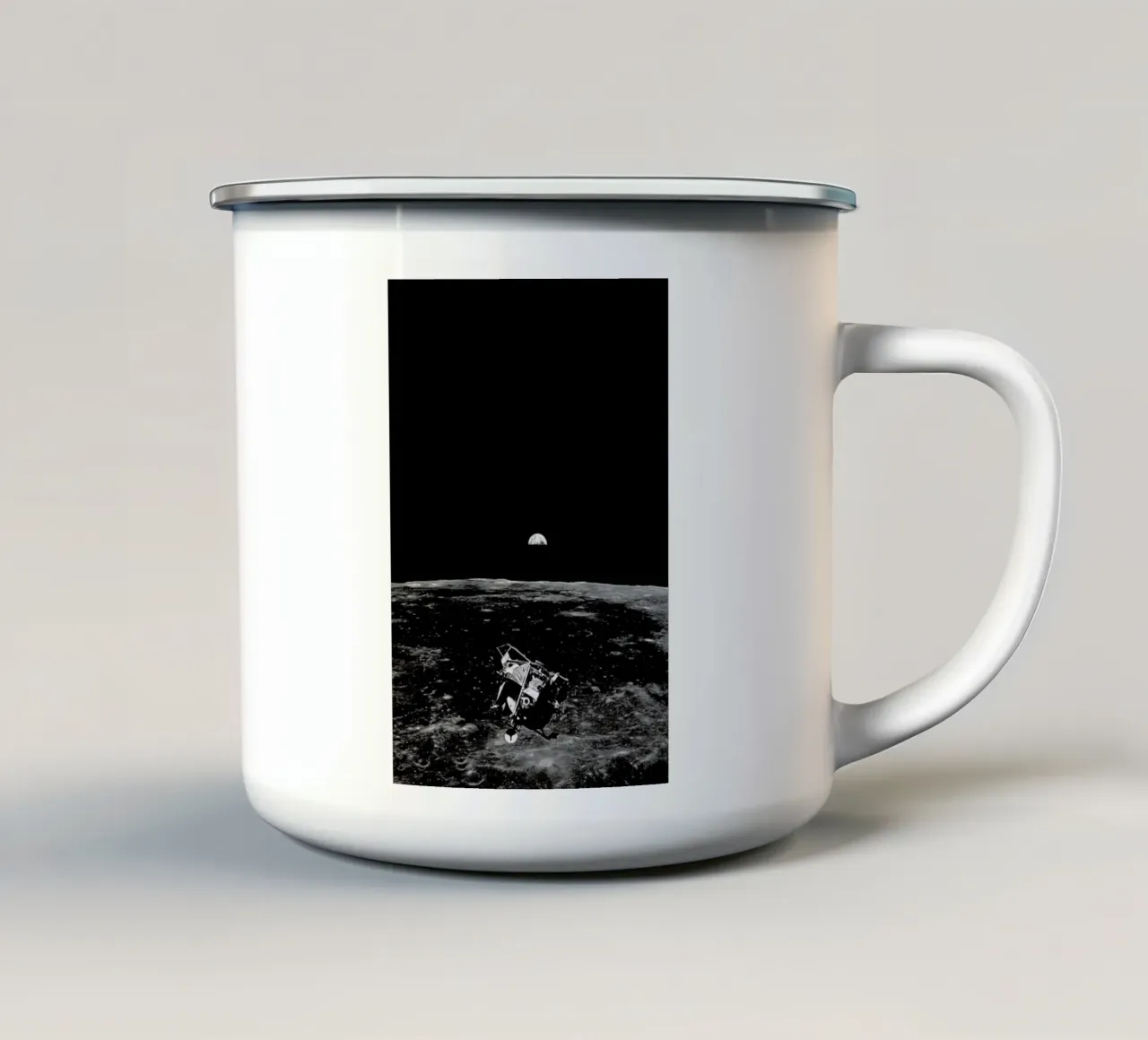 Ascent tazza in smalto da Vintage by JUNIQE