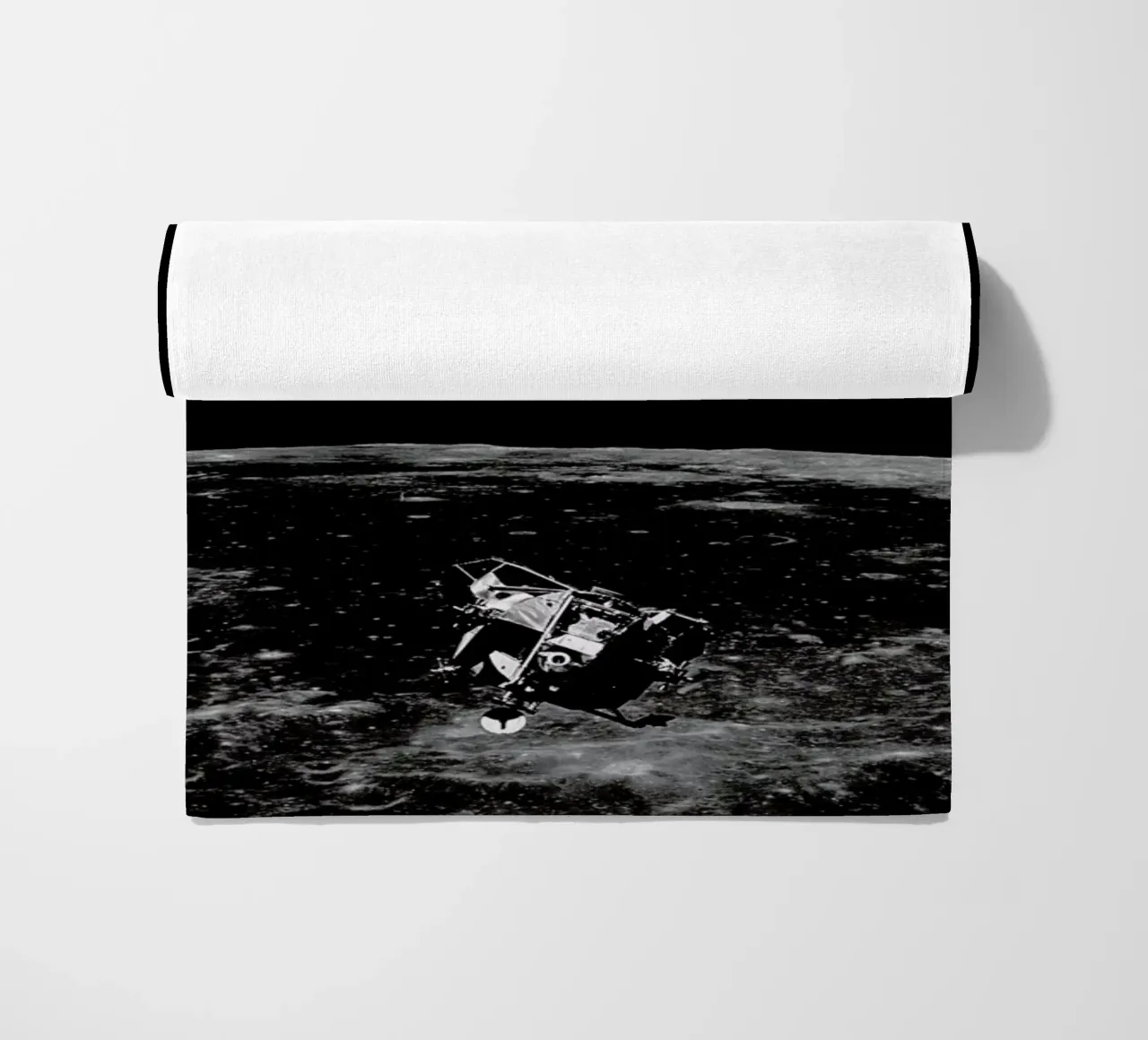 Ascent telo mare da Vintage by JUNIQE