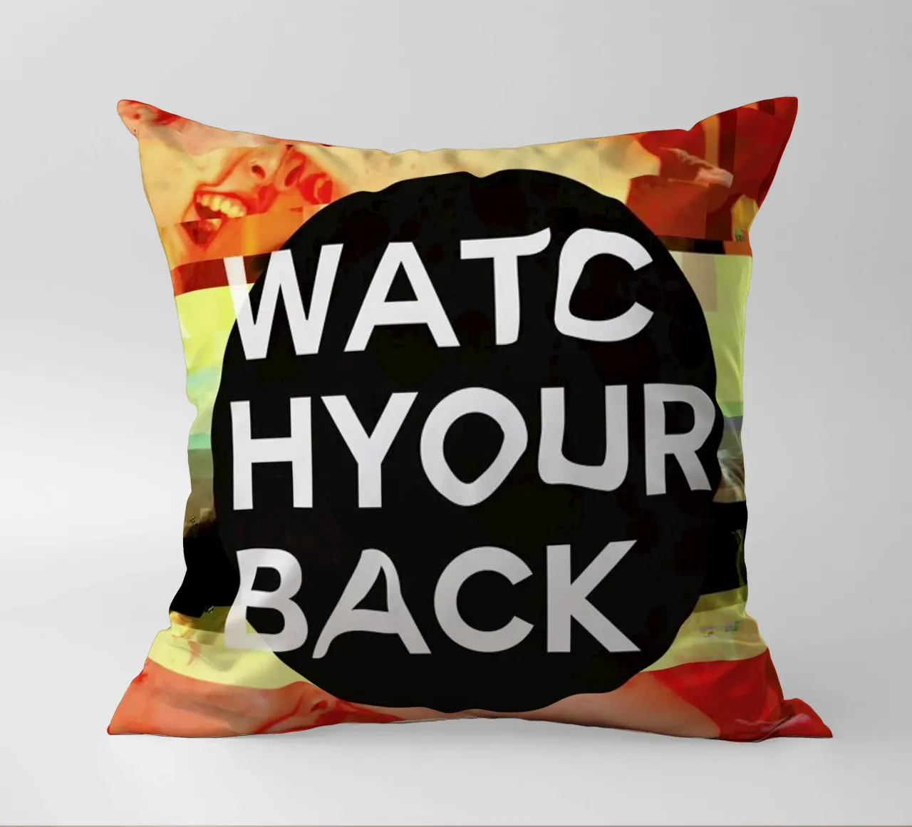 Glitch - Watch Your Back cuscino da Ash Nico