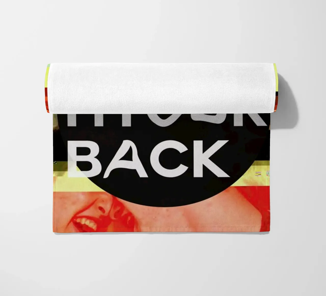 Glitch - Watch Your Back telo mare da Ash Nico