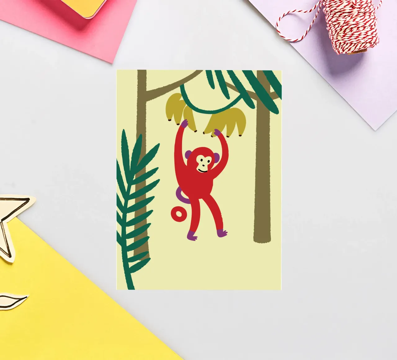 La scimmia prende una banana adesivo da TRENDY POSTER SHOP