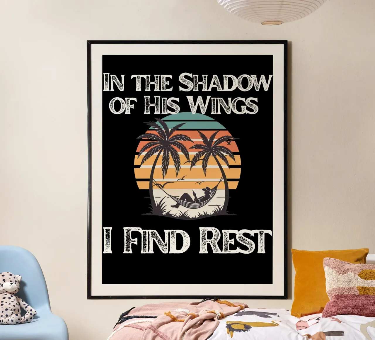 Sotto le Sue ali riposo sicuro, immobile e protetto Il mio rifugio poster con telaio in legno da Lionandlamb