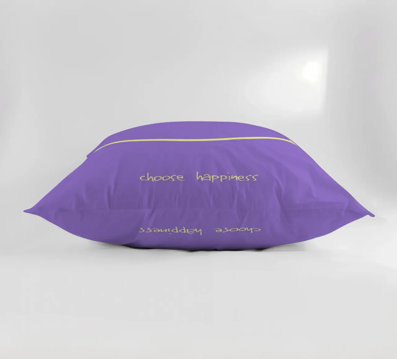 choose happiness. cuscino da FRICKE DESIGN