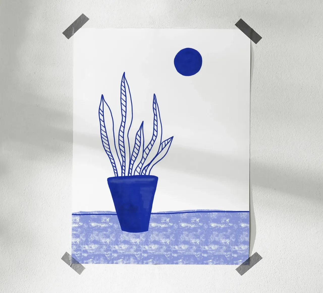 Pianta blu II poster con telaio in alluminio da Kim Hubball Studio