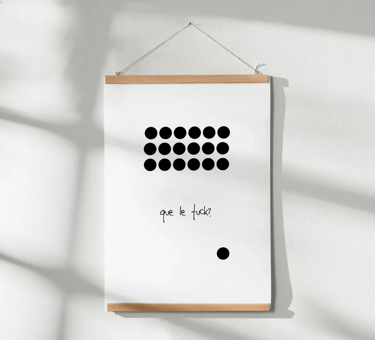 que le fuck. (mehrere Varianten verfügbar) poster con telaio in legno da FRICKE DESIGN