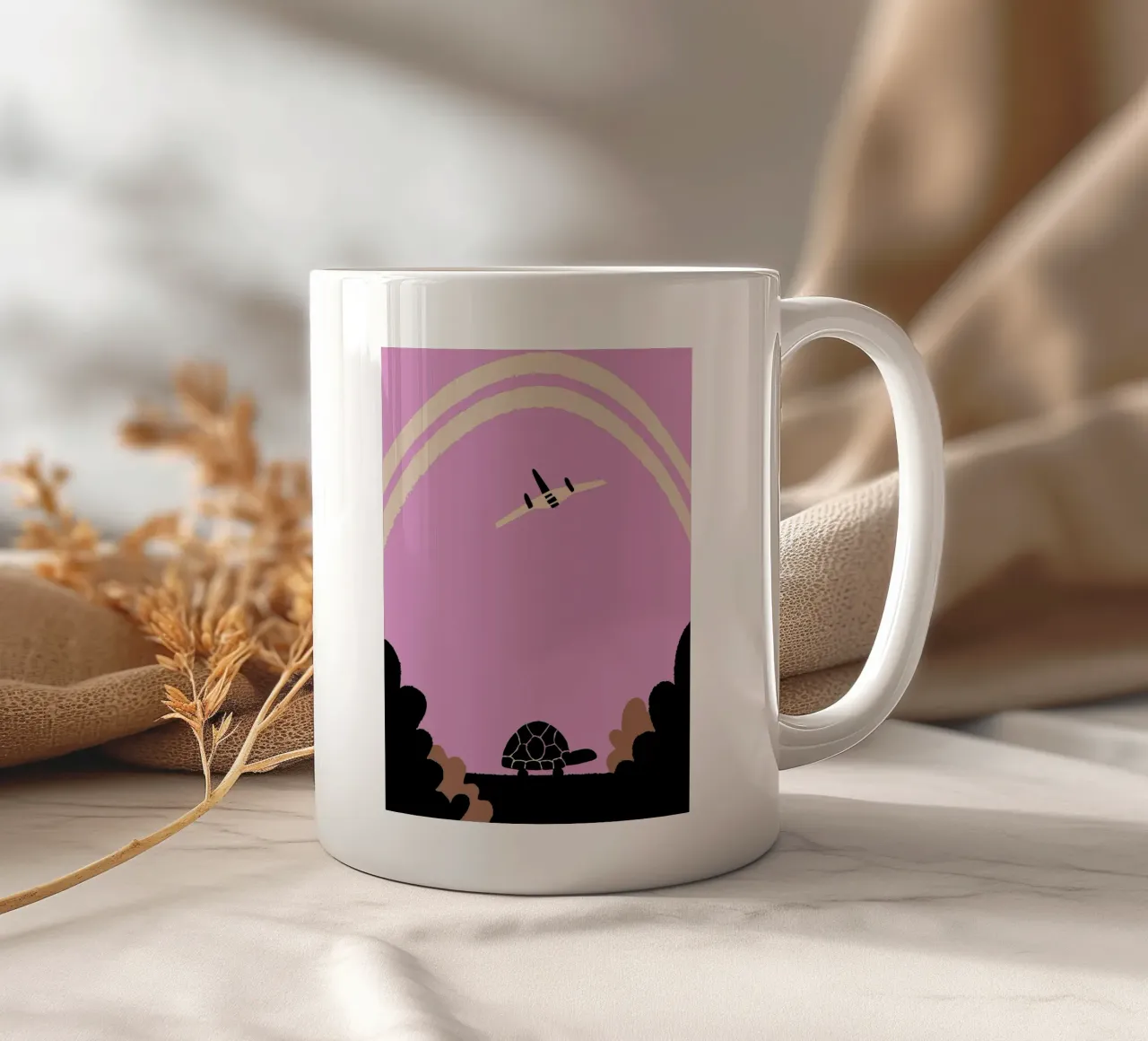 La tartaruga e l'aereo tazza in ceramica da TRENDY POSTER SHOP