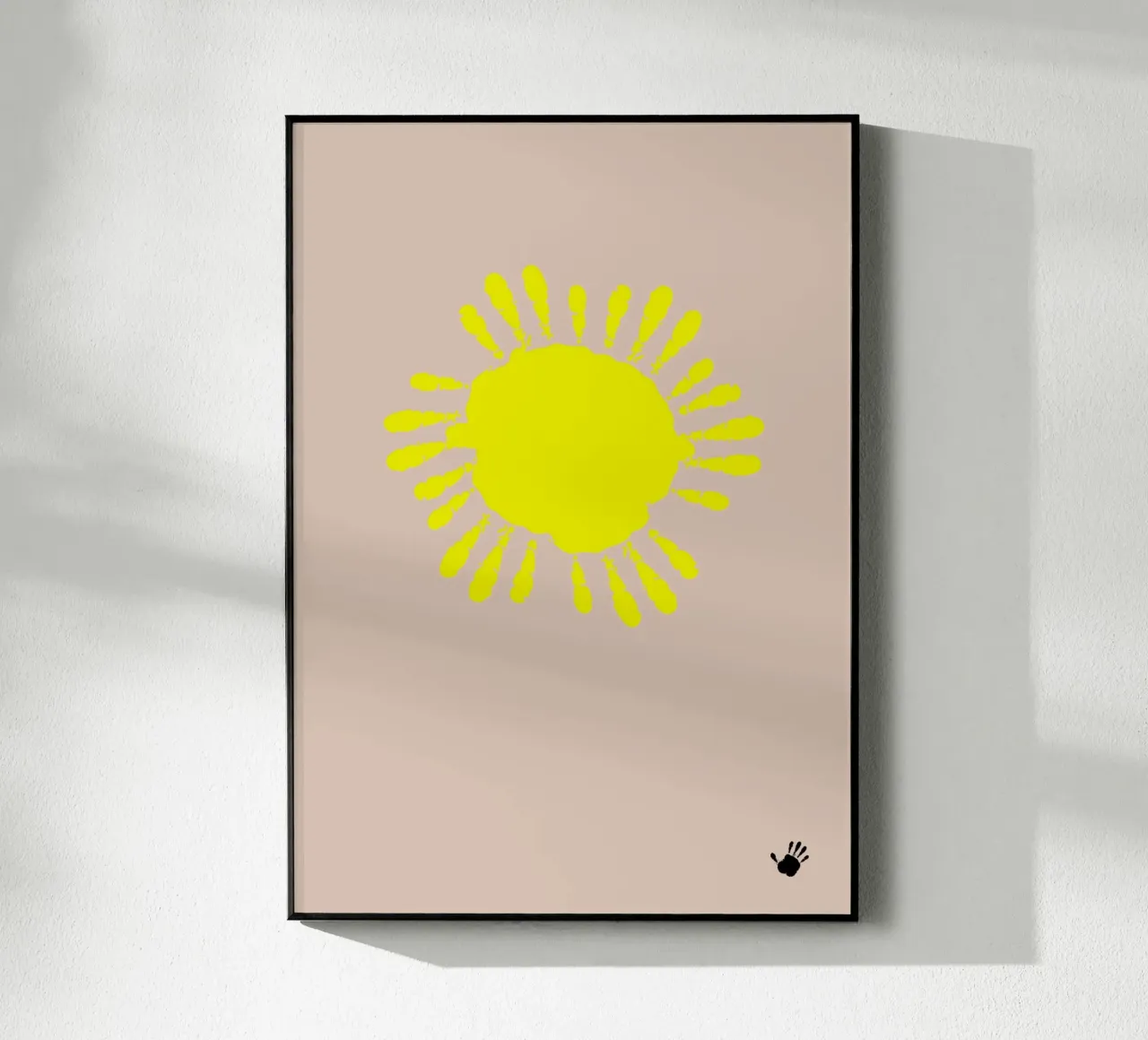 the sun. small hands. (mehrere Varianten verfügbar) plexiglass da FRICKE DESIGN