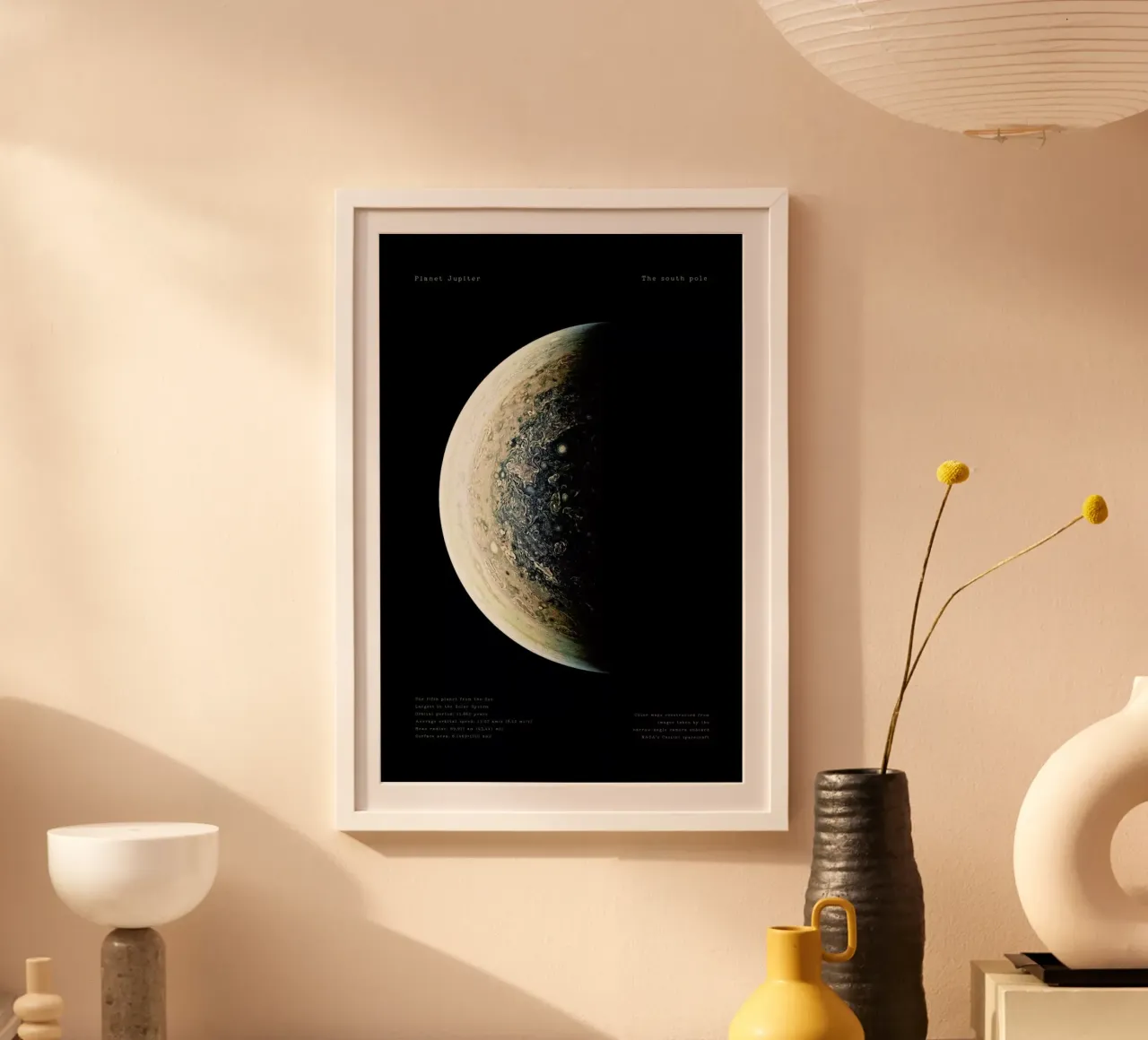 Jupiter's South Pole poster con telaio in plastica da Vintage by JUNIQE