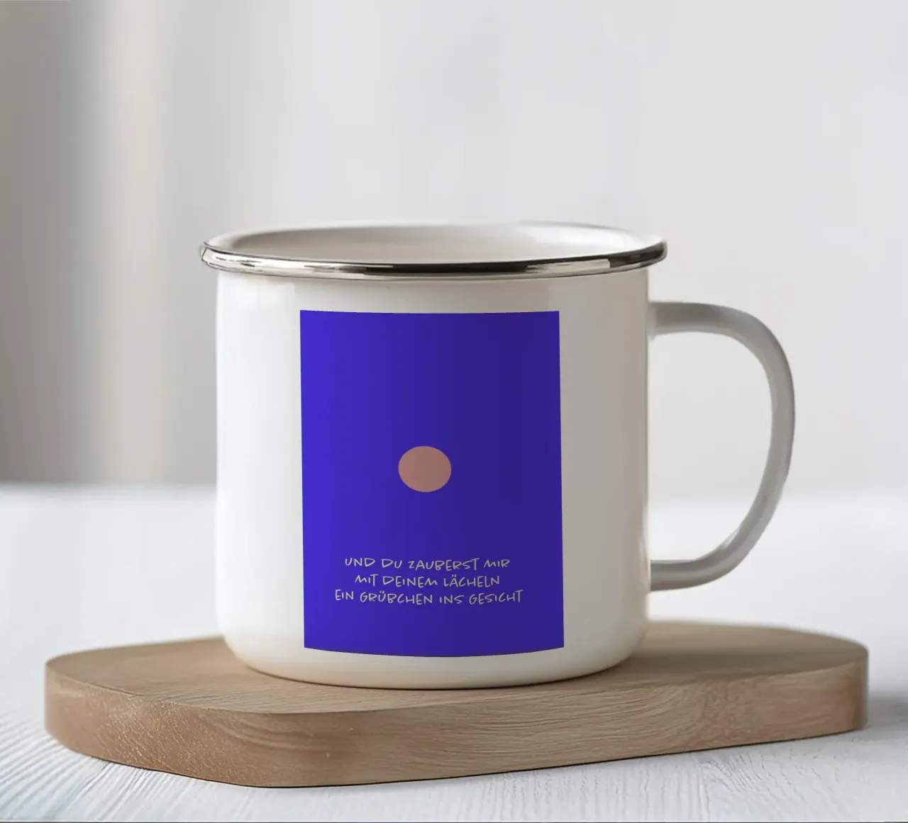 Grübchen. tazza in smalto da FRICKE DESIGN
