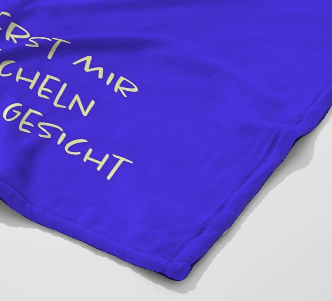 Grübchen. coperta in pile da FRICKE DESIGN