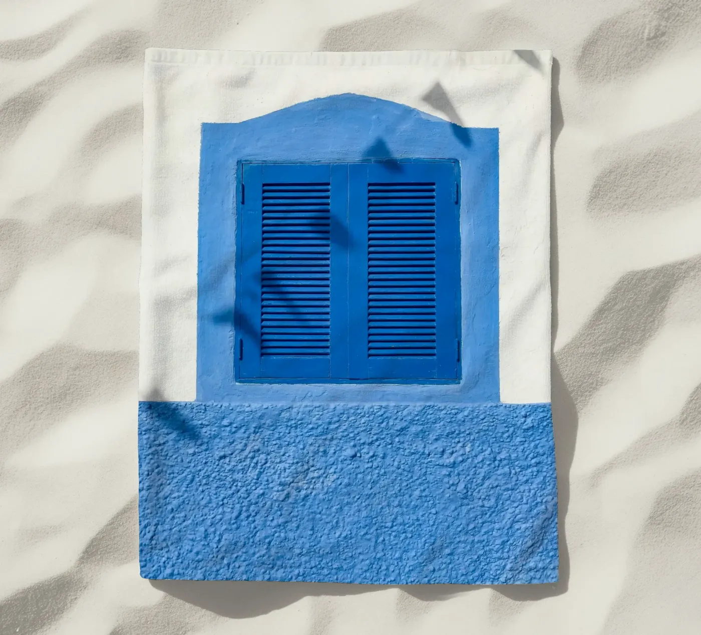 finestra dalle linee pulite telo mare da Bleu
