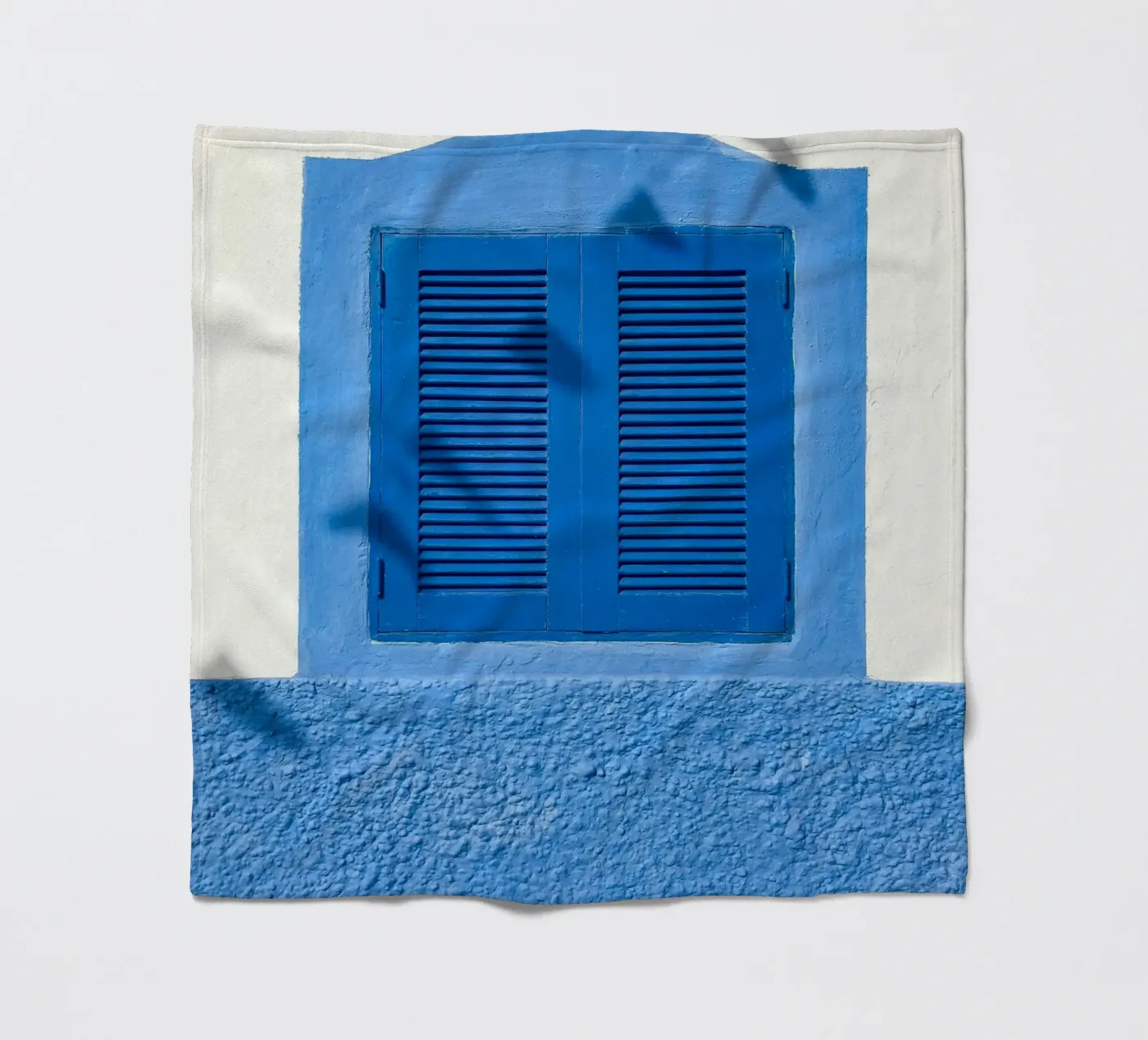 Fenster mit klaren Linien Fleecedecke von Bleu
