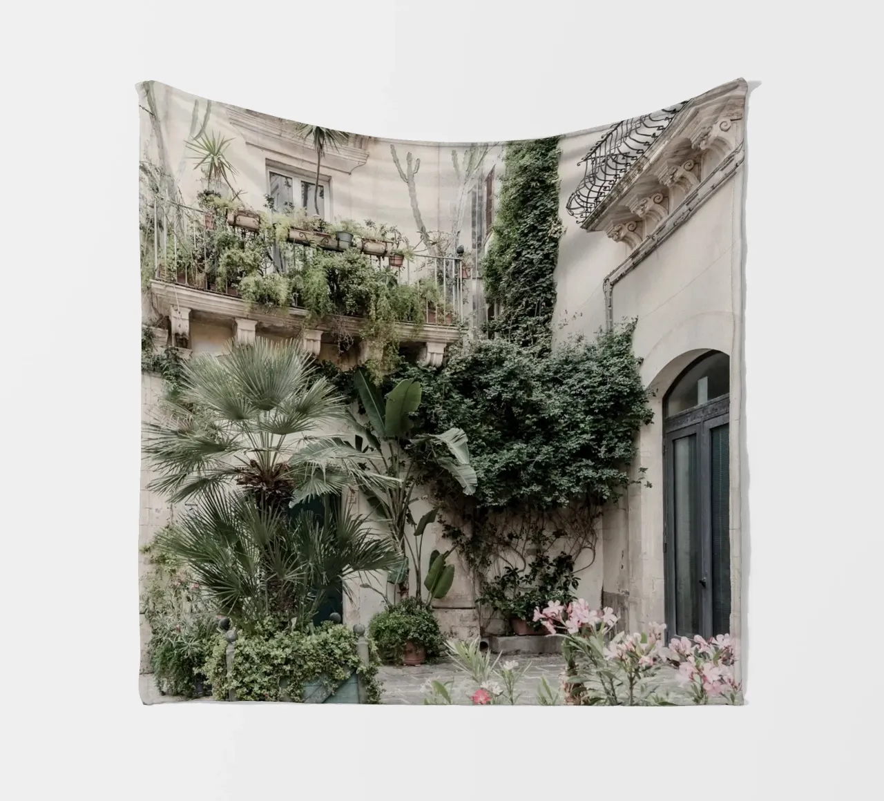 Botanical scene in Sicily coperta in pile da photolovers