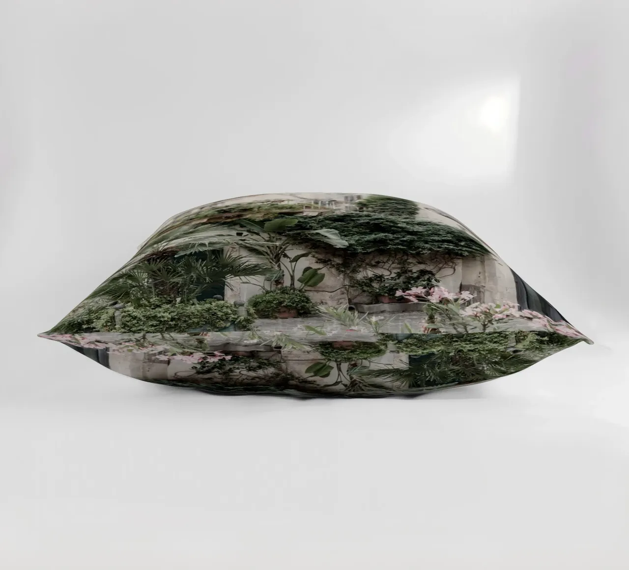 Botanical scene in Sicily cuscino da photolovers