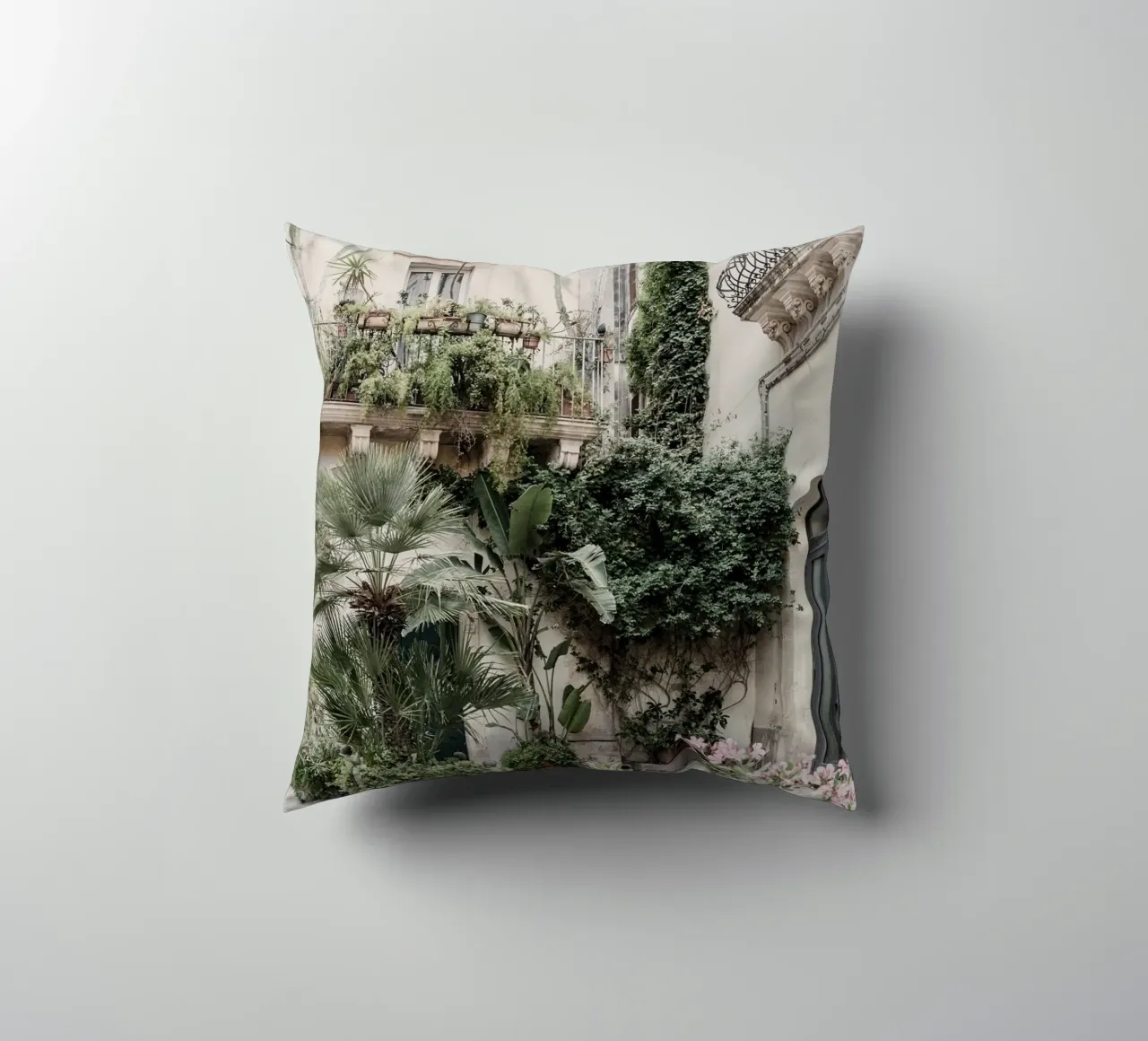 Botanical scene in Sicily cuscino da photolovers