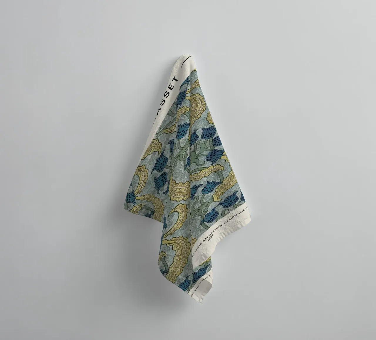 Grasset - Lily of the Valley asciugamano da bagno da Vintage by JUNIQE