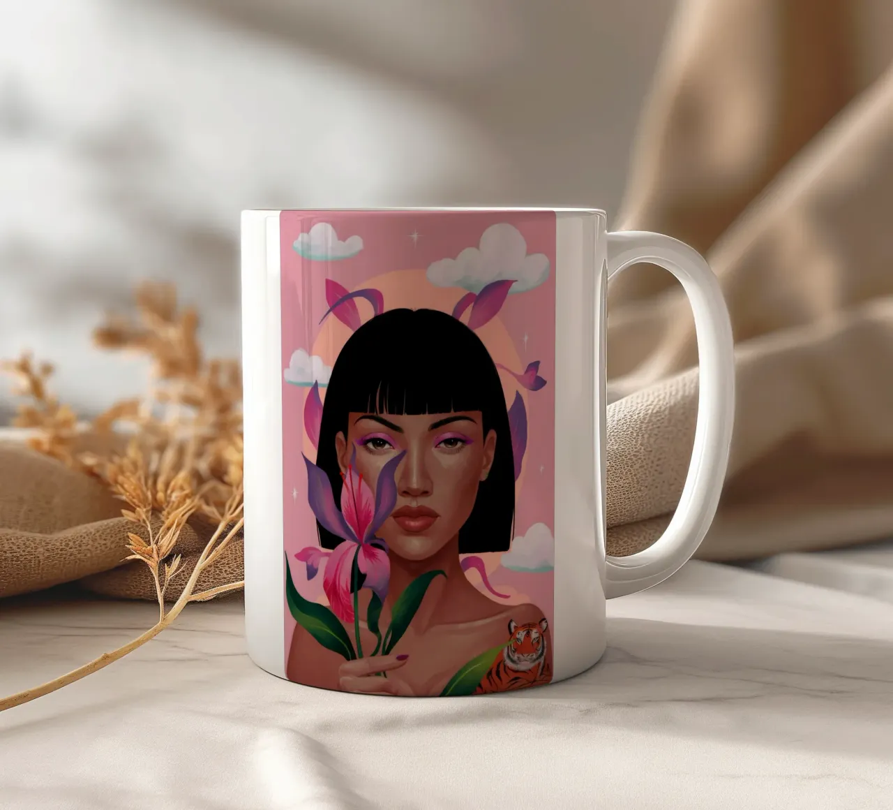 Reverie floreale della tigre tazza in ceramica da Aether Brush