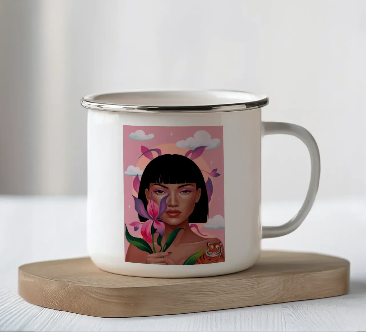 Reverie floreale della tigre tazza in smalto da Aether Brush