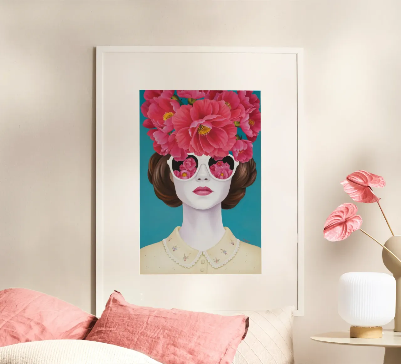 Visione surreale della peonia poster con telaio in plastica da Aether Brush
