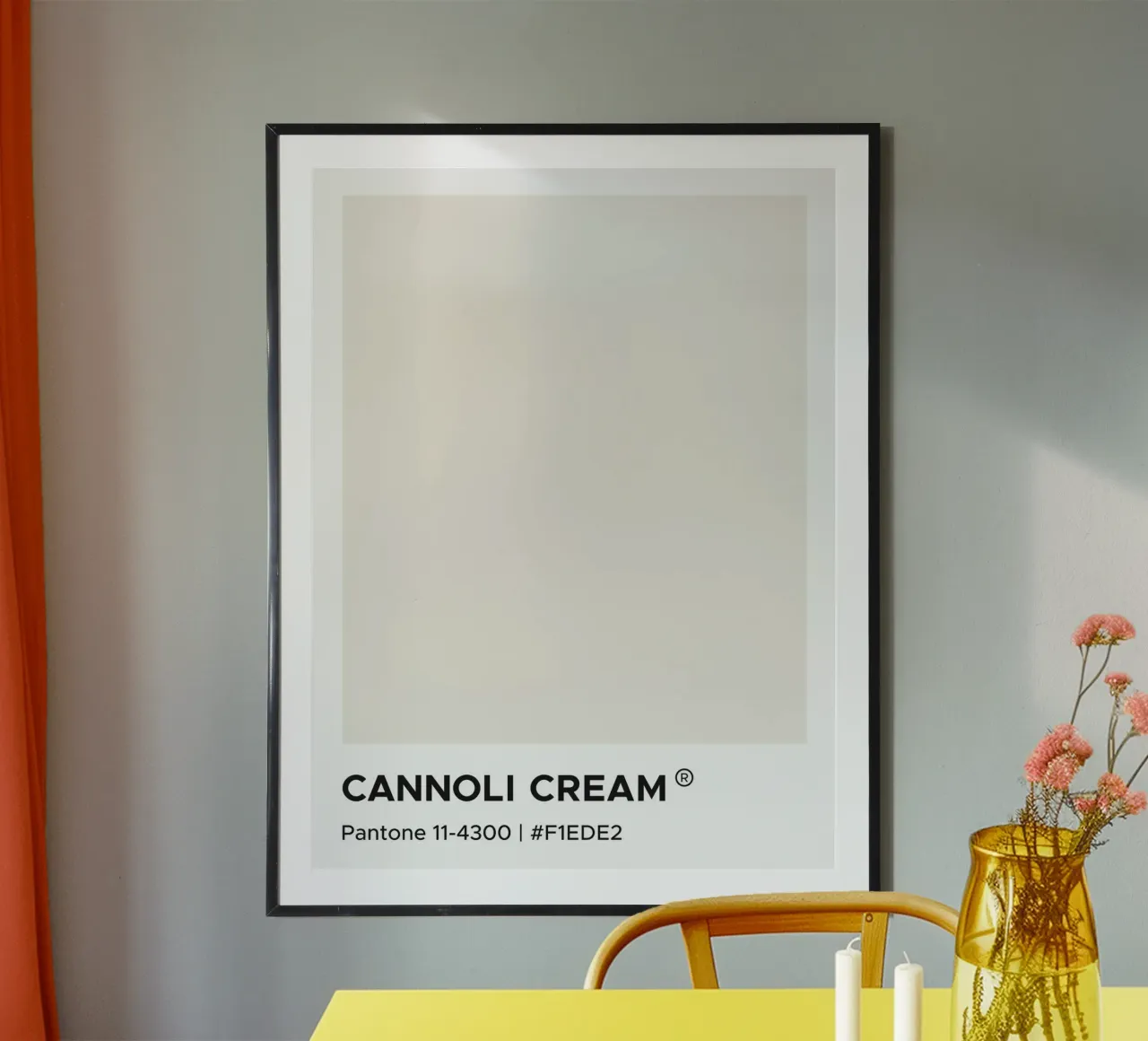 Cannoli Cream Pantone poster con telaio in legno da Paigaam Studio