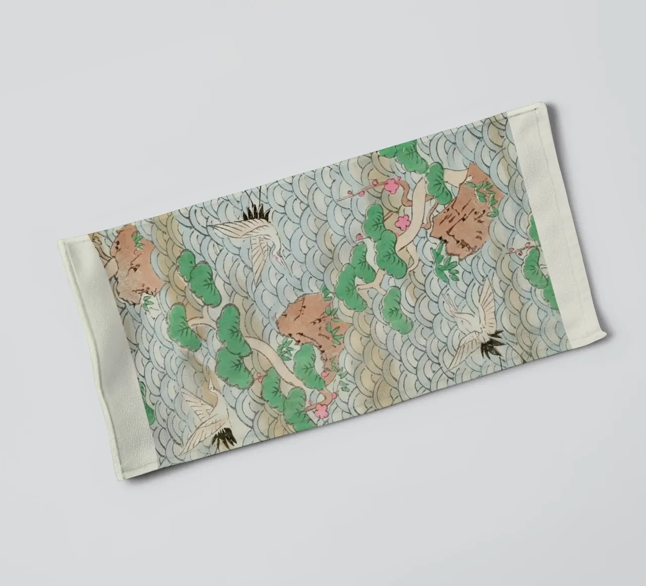 Shin-Bijutsukai - Flight Over Mountains asciugamano da bagno da Vintage by JUNIQE