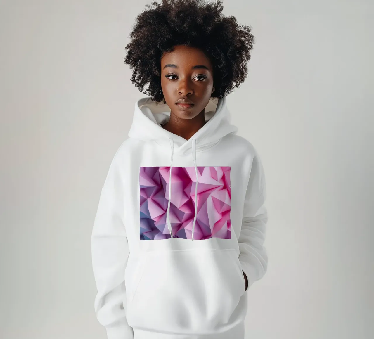 Le colorate forme geometriche 3D creano un intrigante astratto. felpa con cappuccio da DesignDoodle