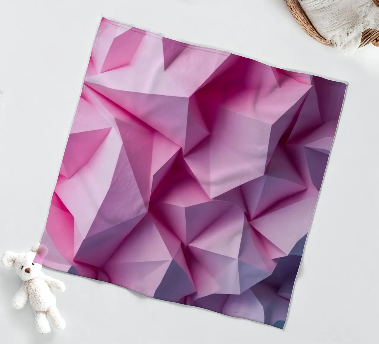 Le colorate forme geometriche 3D creano un intrigante astratto. coperta in pile da DesignDoodle