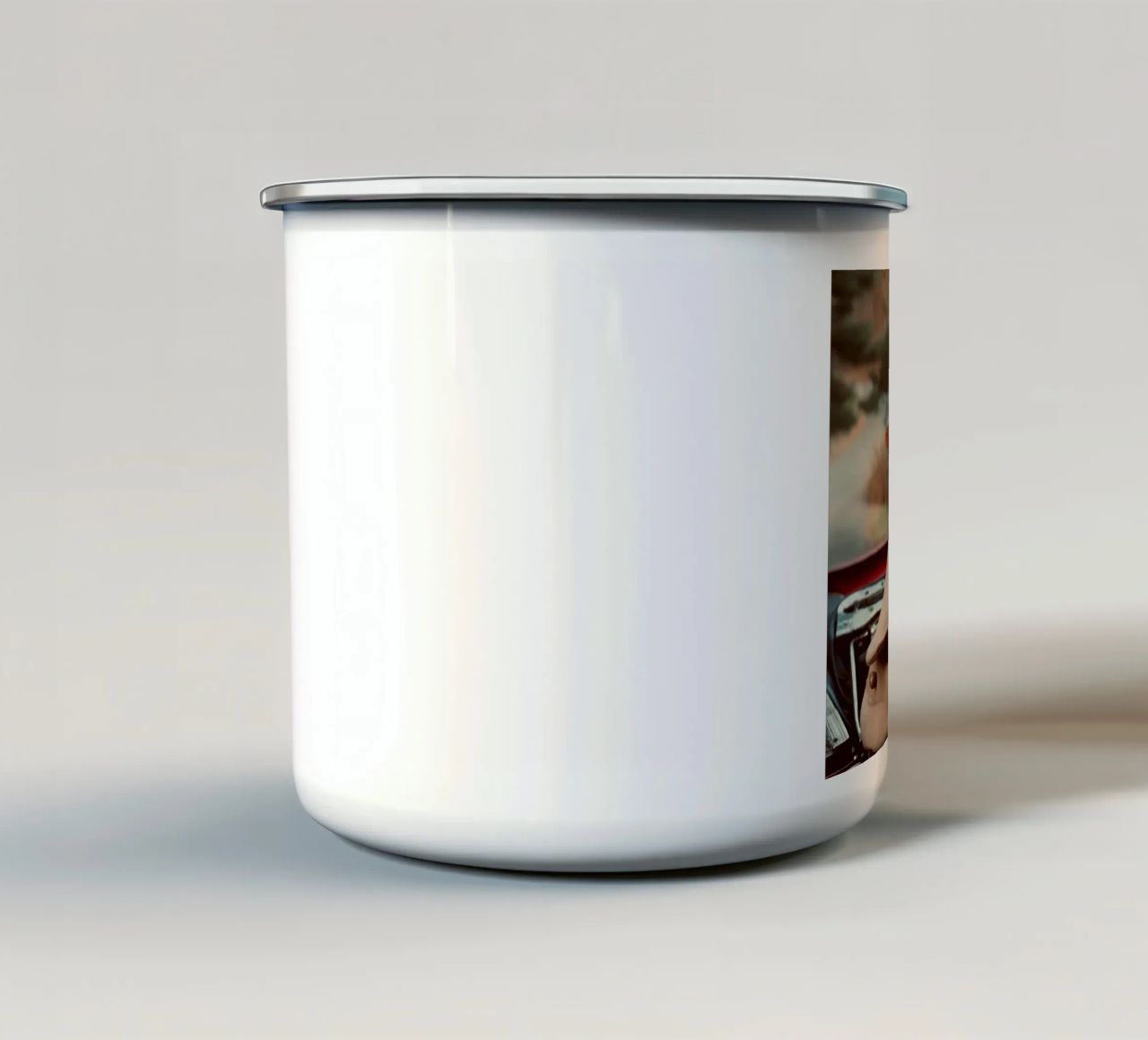 Cappello marrone Swift tazza in smalto da AARON
