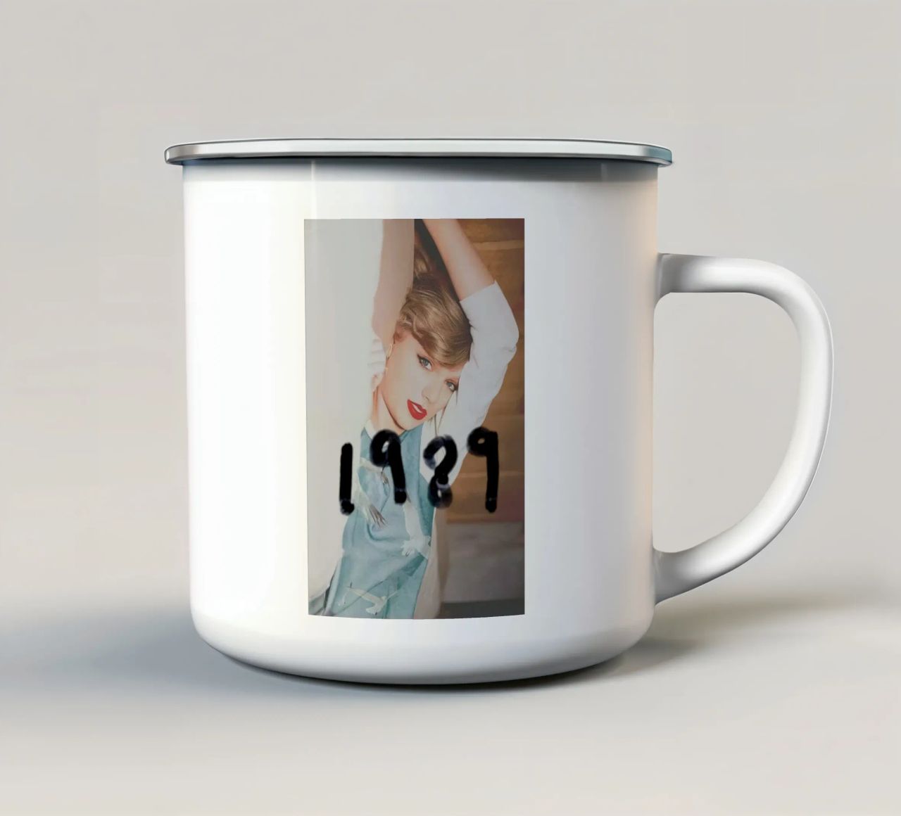 1989 Swift tazza in smalto da AARON