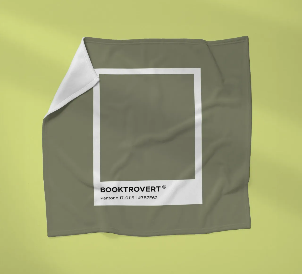 Pantone Booktrovert coperta in pile da Paigaam Studio
