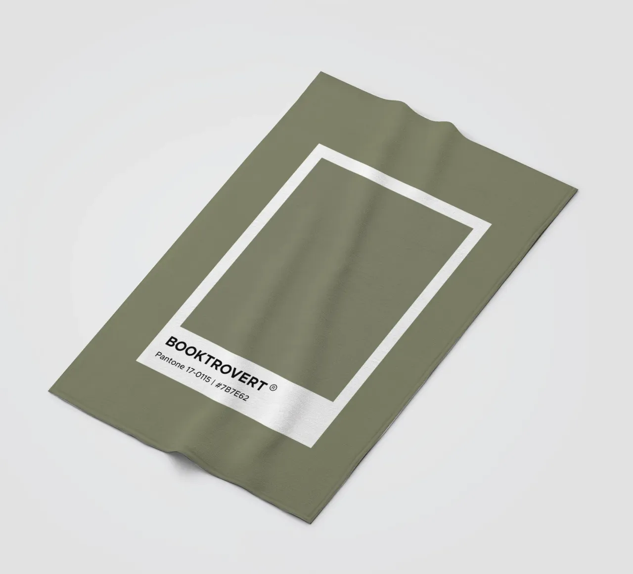 Pantone Booktrovert coperta in pile da Paigaam Studio